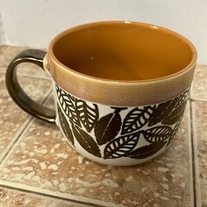 Cooper brown leaf mug